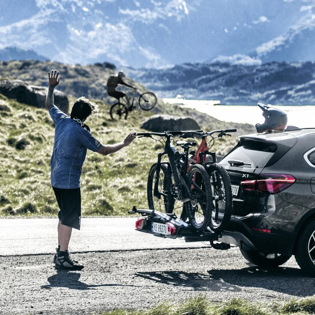 Thule EasyFold XT 2 Bike Rack - Foldable and compact rack for 2 bikes